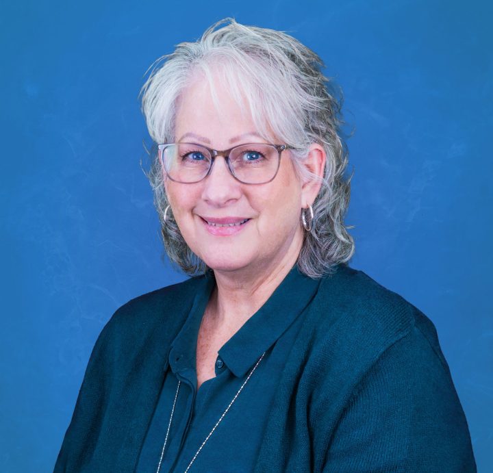 Cindy Shimp - Receptionist/Admin